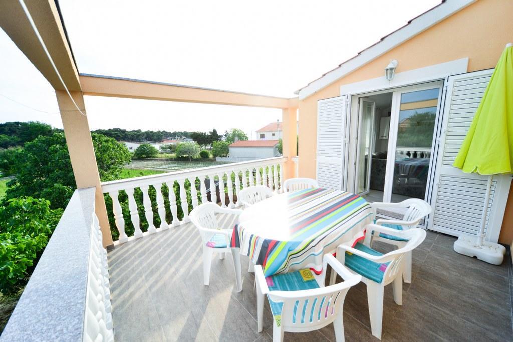 Apartments Valentina Petrcane Exterior photo