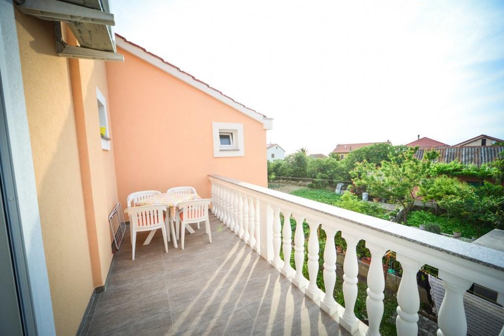 Apartments Valentina Petrcane Exterior photo