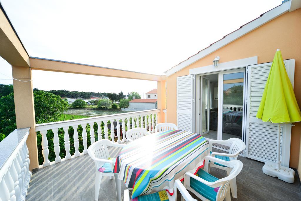Apartments Valentina Petrcane Exterior photo