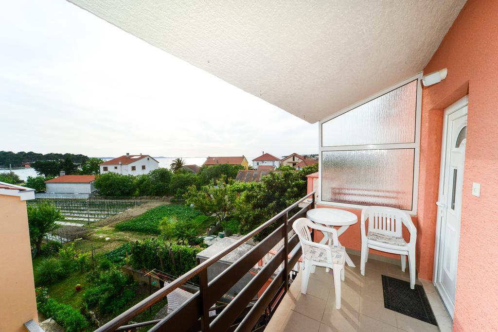 Apartments Valentina Petrcane Exterior photo