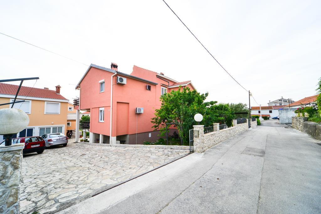 Apartments Valentina Petrcane Exterior photo